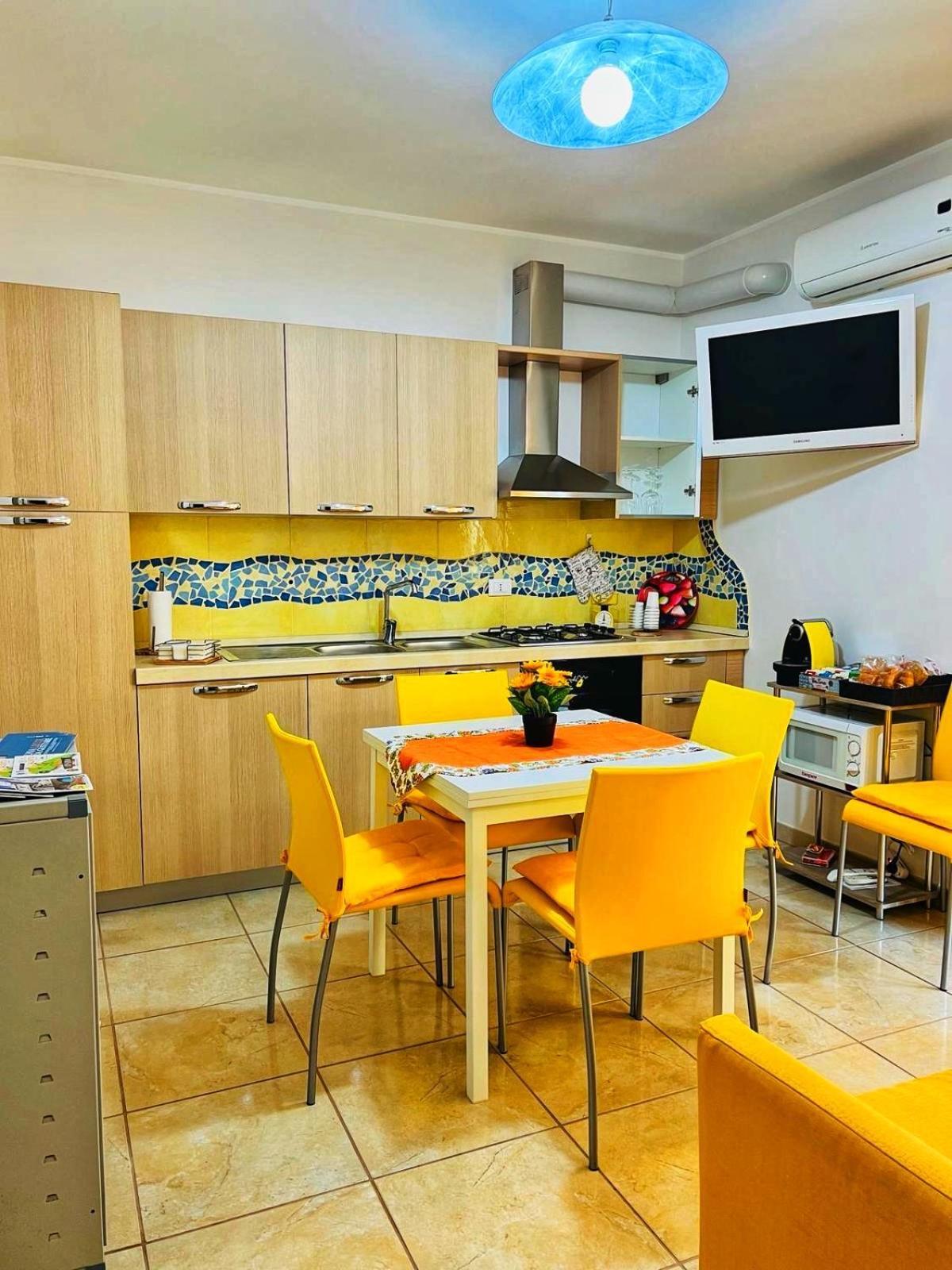 Andrea House Apartment เลชเช ภายนอก รูปภาพ